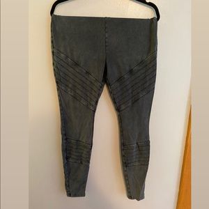 Mossimo Cotton leggings with acid wash fabric